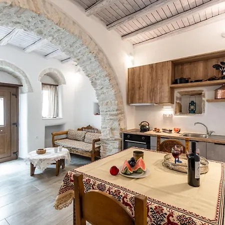 Casa Estiva Apeiranthos Naxos Apérathos